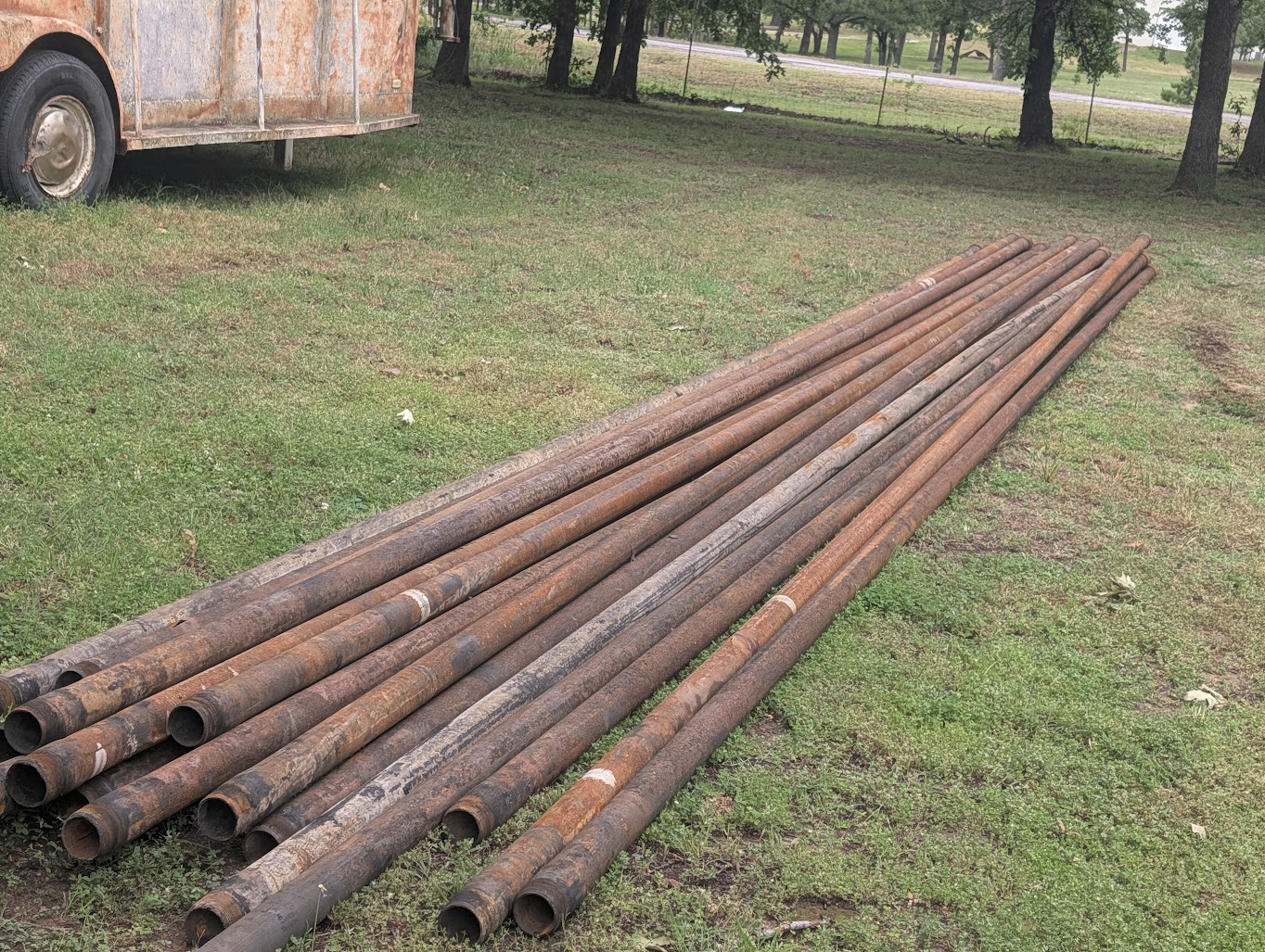 Bundle of discounted 2 7/8 inch drill string delivered on site